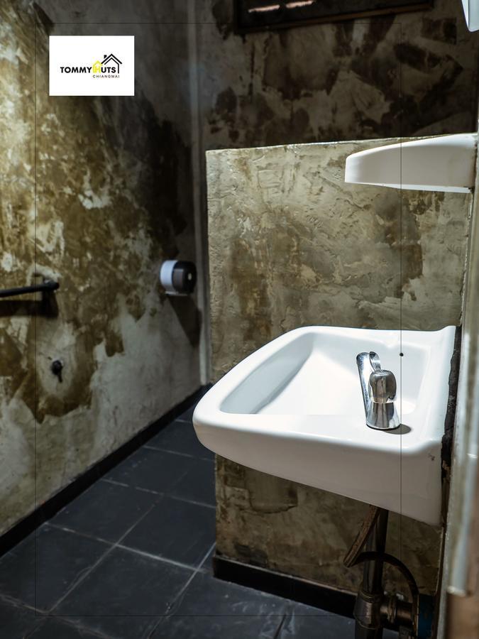 Hotel Tommy Huts Chiang Mai Zewnętrze zdjęcie