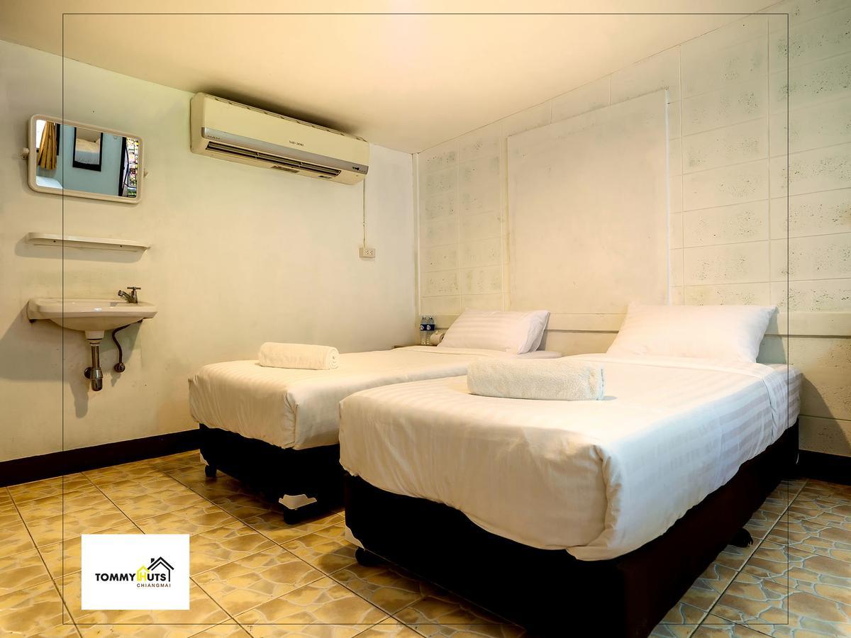 Hotel Tommy Huts Chiang Mai Zewnętrze zdjęcie