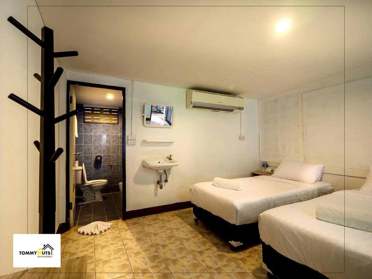 Hotel Tommy Huts Chiang Mai Zewnętrze zdjęcie