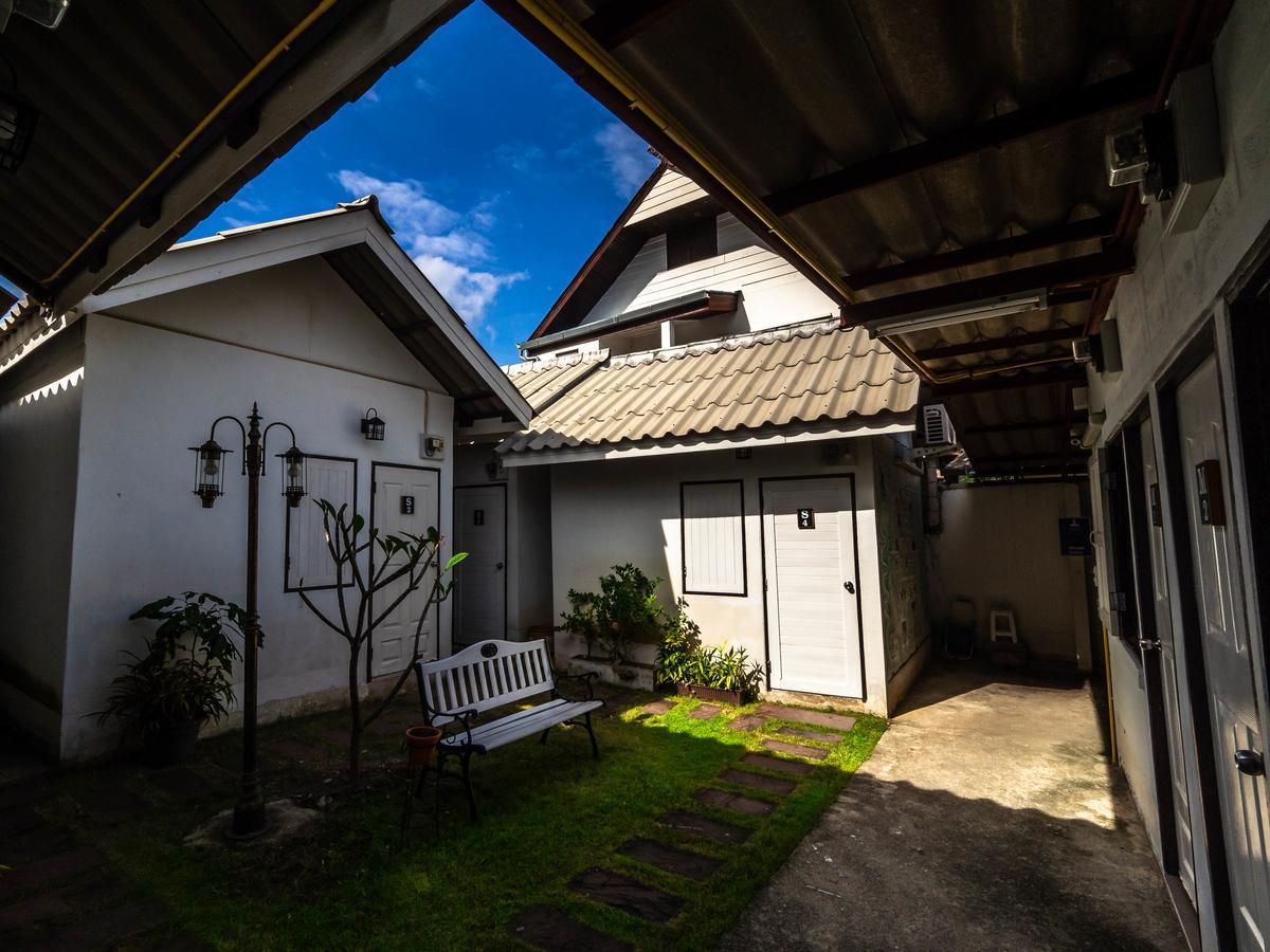 Hotel Tommy Huts Chiang Mai Zewnętrze zdjęcie