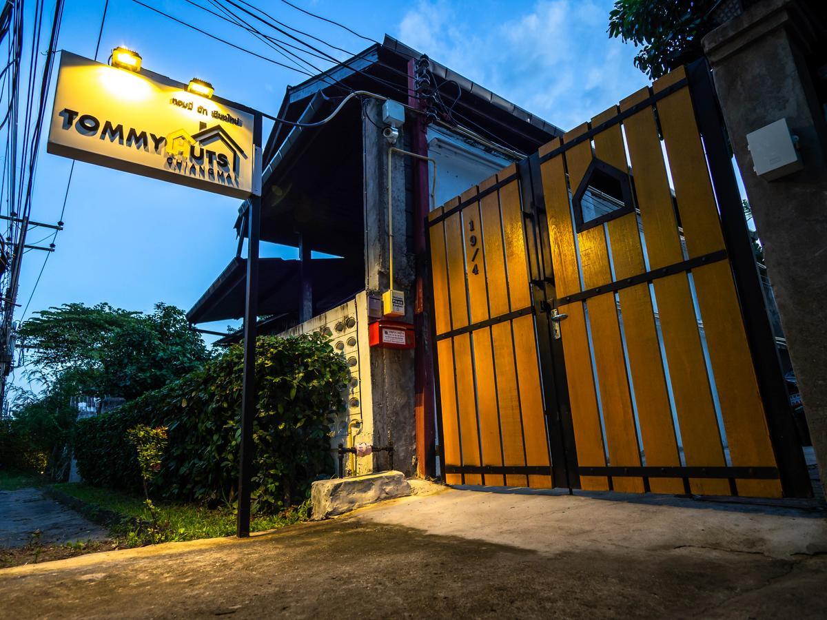 Hotel Tommy Huts Chiang Mai Zewnętrze zdjęcie