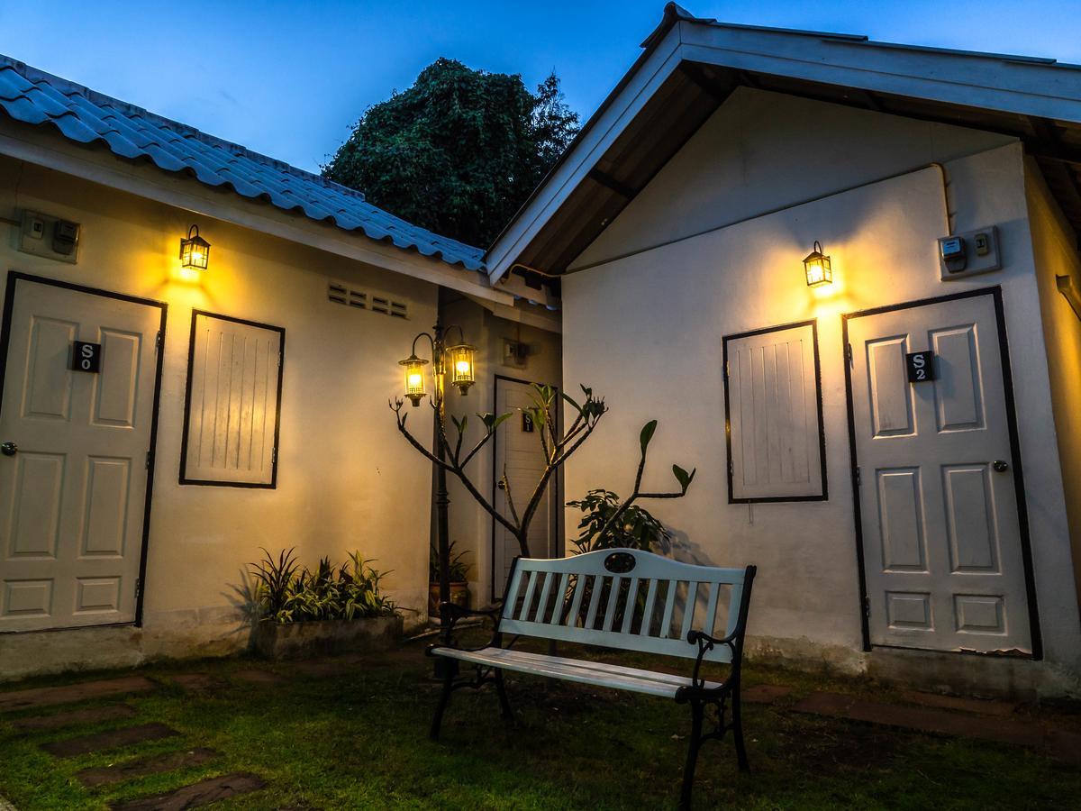 Hotel Tommy Huts Chiang Mai Zewnętrze zdjęcie