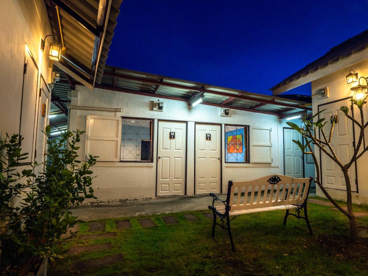 Hotel Tommy Huts Chiang Mai Zewnętrze zdjęcie